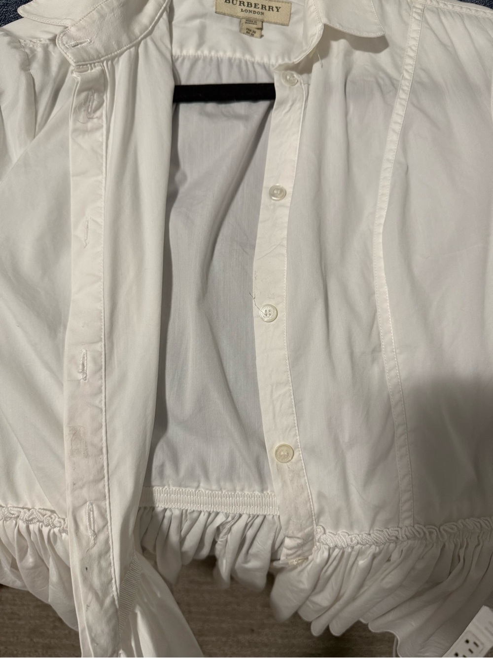 Burberry London cotton blend blouse w/gathered waist and ruffle hem, sz4, EUC - Picture 8 of 10